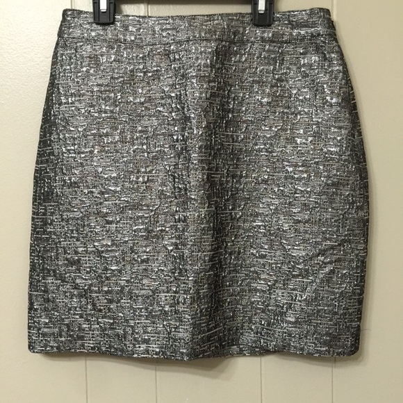 Banana Republic Dresses & Skirts - Banana Republic Sz 2 Silver Shimmer Mini Skirt